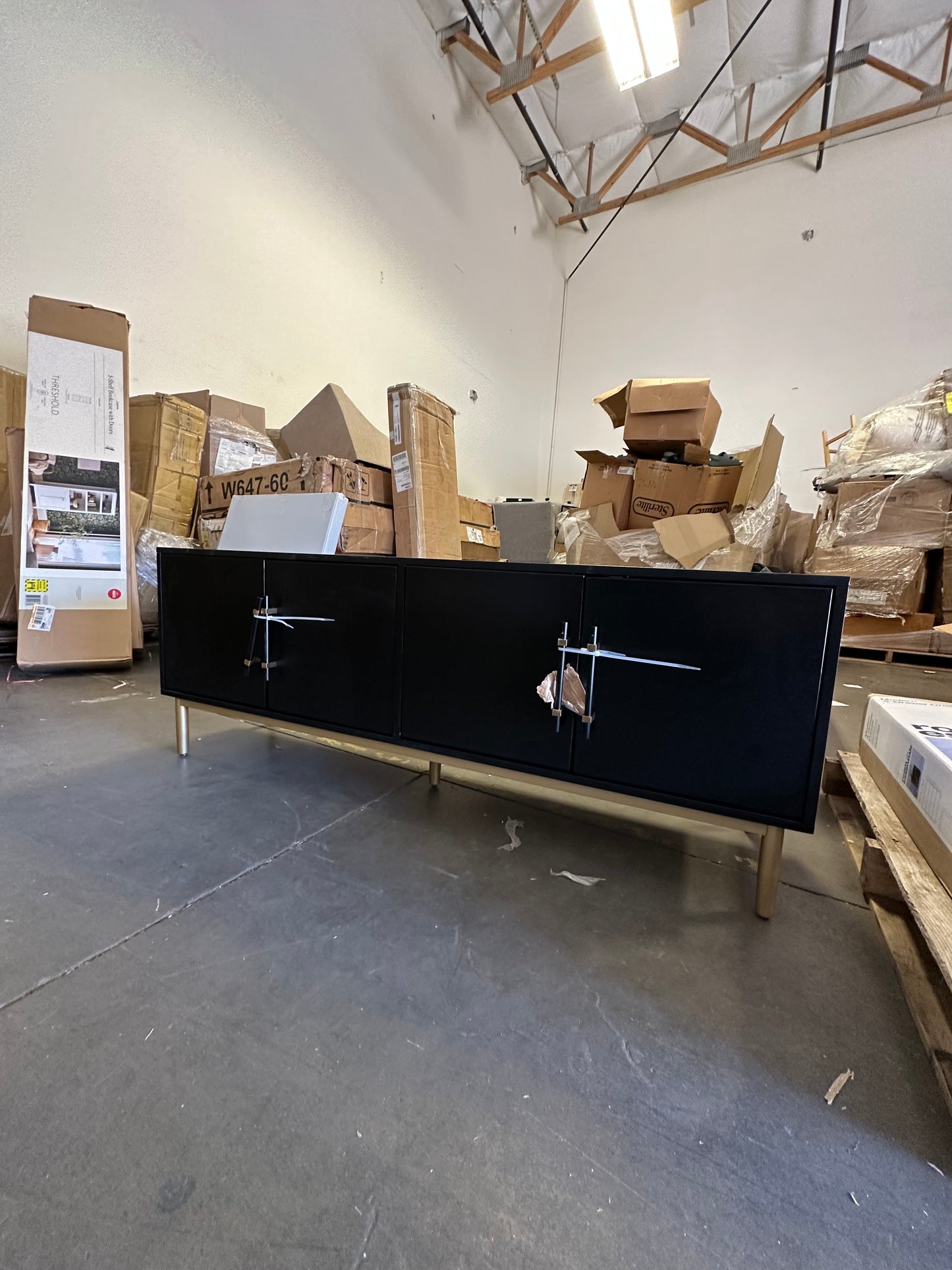 60" Ellery Luxe Media Stand OPEN BOX - Threshold